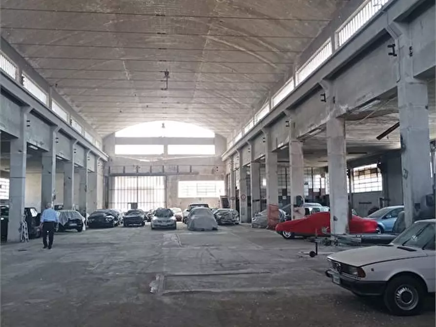 Immagine 1 di Capannone industriale in vendita  a Settimo Torinese