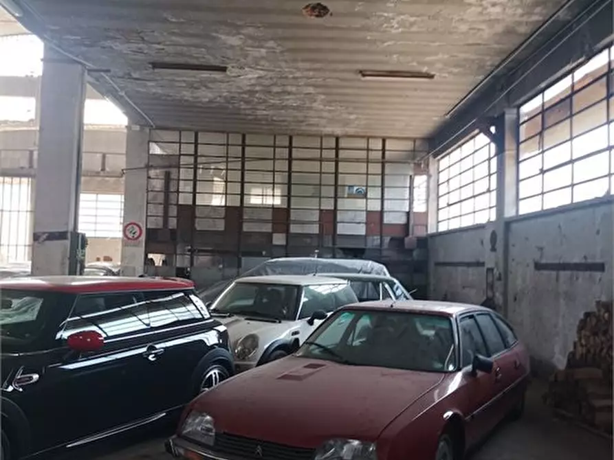 Immagine 6 di Capannone industriale in vendita  a Settimo Torinese