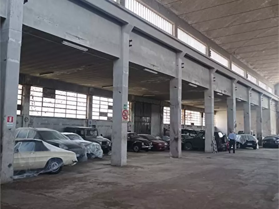 Immagine 7 di Capannone industriale in vendita  a Settimo Torinese