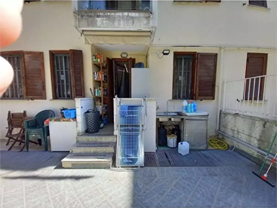 Immagine 9 di Appartamento in vendita  121 a Genova
