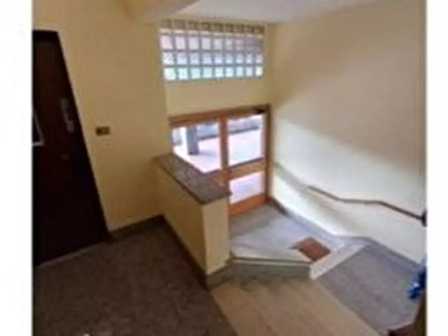 Immagine 7 di Appartamento in vendita  261 a Genova