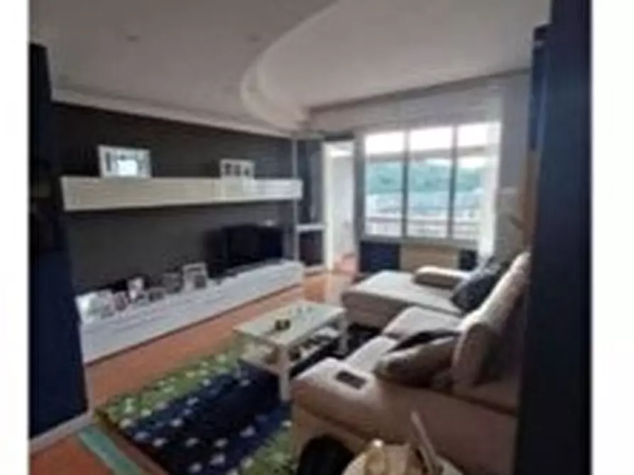 Immagine 10 di Appartamento in vendita  261 a Genova