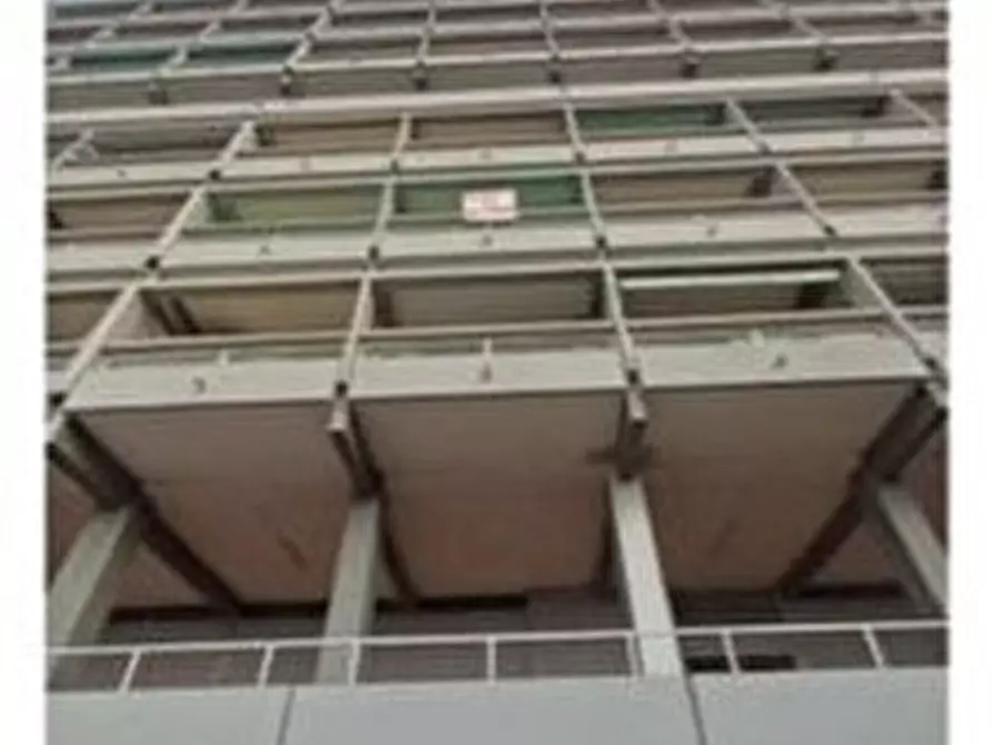 Immagine 5 di Appartamento in vendita  261 a Genova