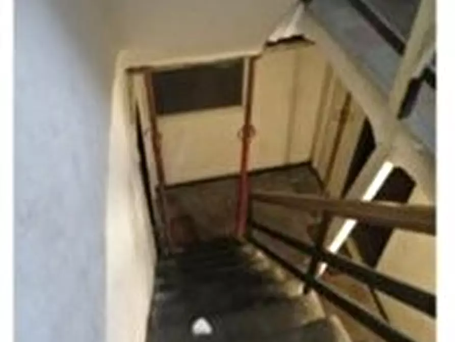 Immagine 6 di Appartamento in vendita  63 a Genova