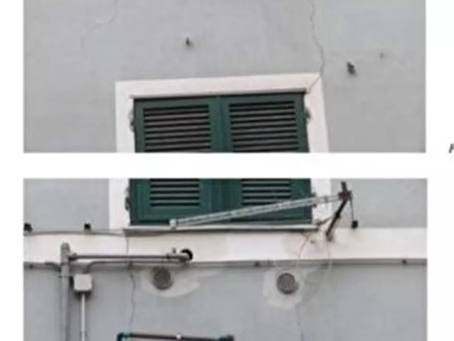 Immagine 2 di Appartamento in vendita  63 a Genova