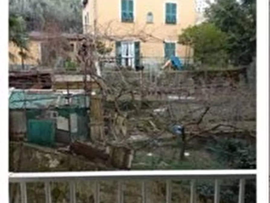 Immagine 5 di Appartamento in vendita  96 a Genova