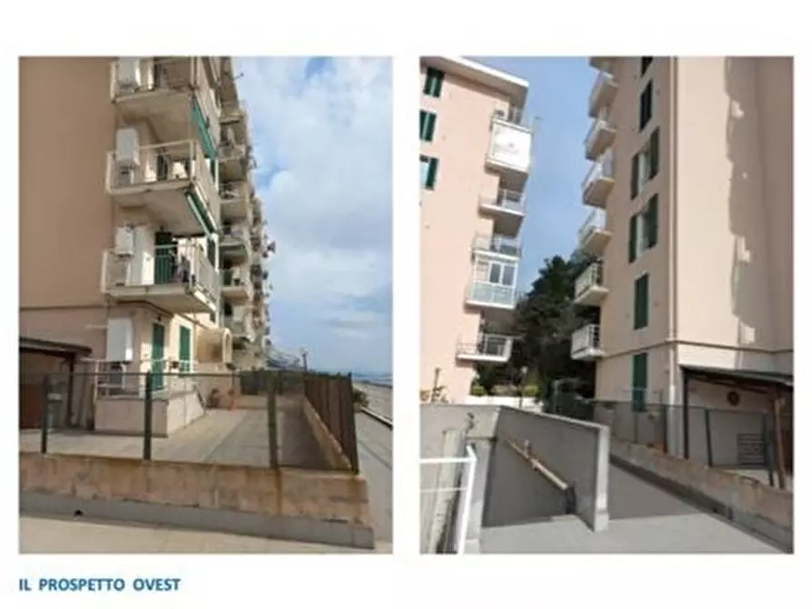 Immagine 4 di Appartamento in vendita  96 a Genova