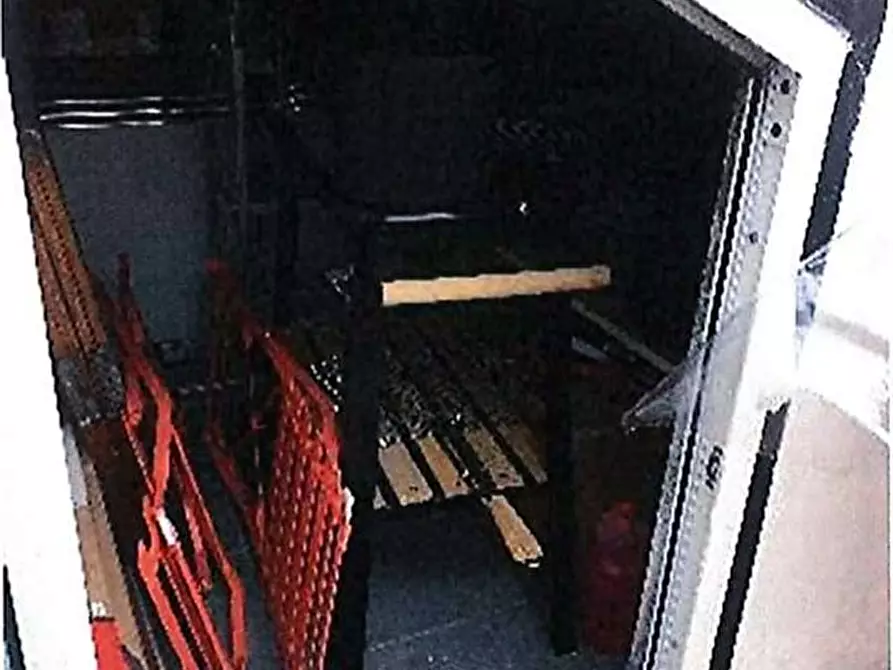 Immagine 10 di Appartamento in vendita  7 a Genova