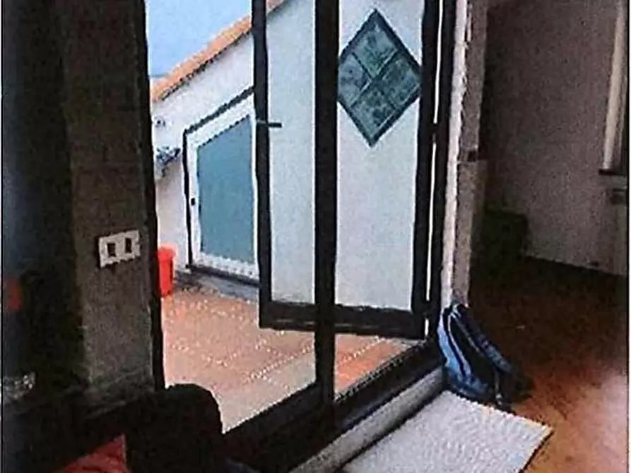 Immagine 7 di Appartamento in vendita  7 a Genova