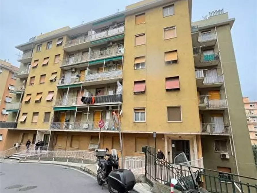 Immagine 2 di Appartamento in vendita  24 a Genova