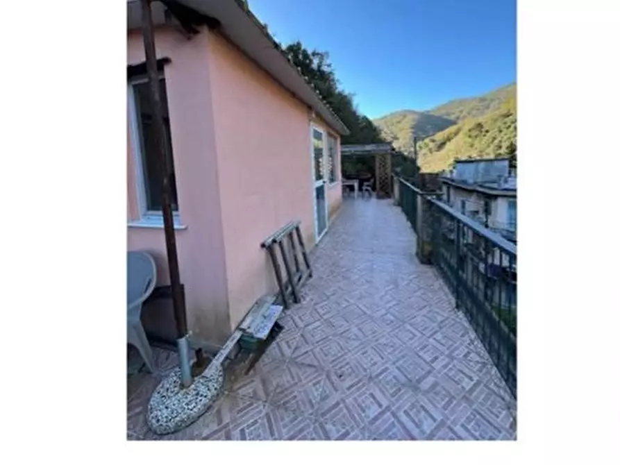 Immagine 4 di Appartamento in vendita  36 a Genova