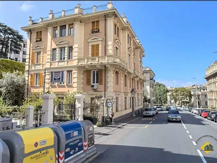 Immagine 1 di Appartamento in vendita  19 a Genova