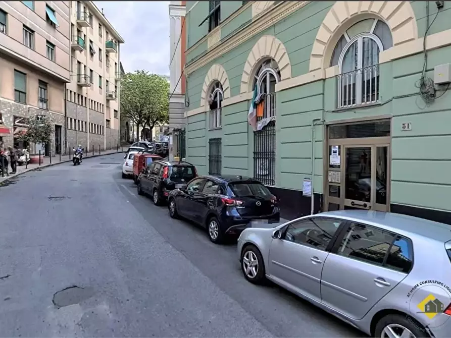 Immagine 2 di Appartamento in vendita  31/4 a Genova