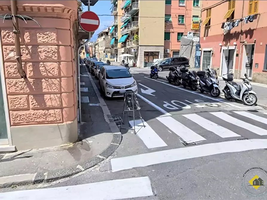 Immagine 5 di Appartamento in vendita  15 a Genova