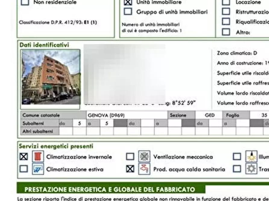 Immagine 8 di Appartamento in vendita  15 a Genova