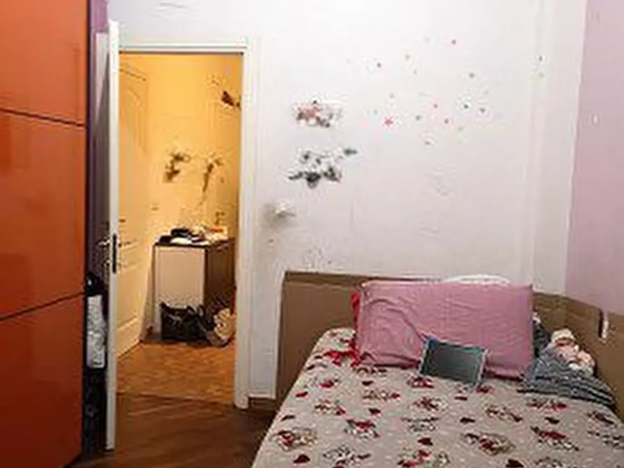 Immagine 10 di Appartamento in vendita  3 a Genova