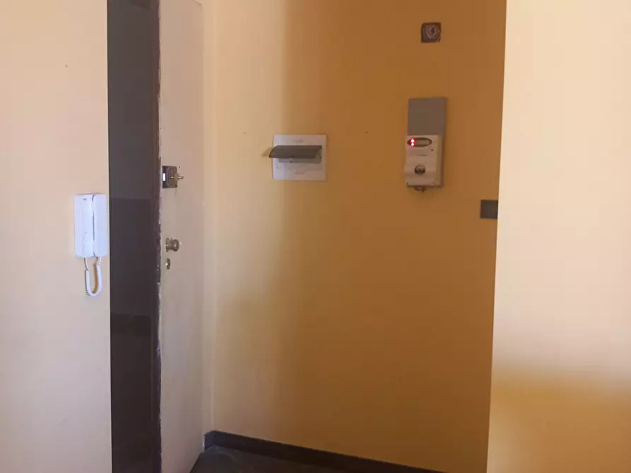 Immagine 10 di Appartamento in vendita  42 a Genova