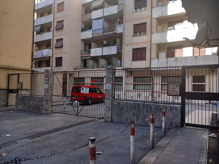 Immagine 3 di Appartamento in vendita  42 a Genova