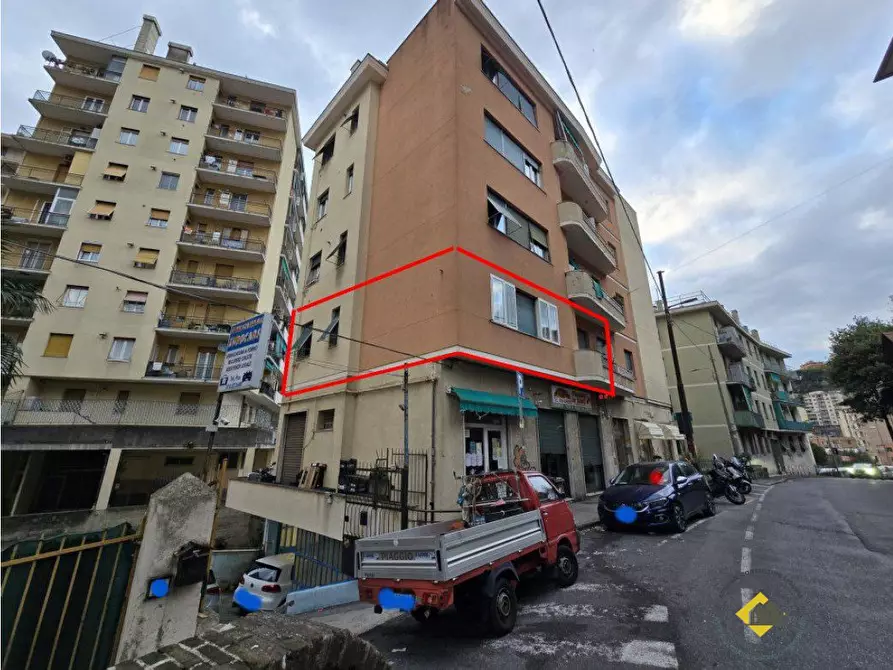 Immagine 3 di Appartamento in vendita  41 a Genova