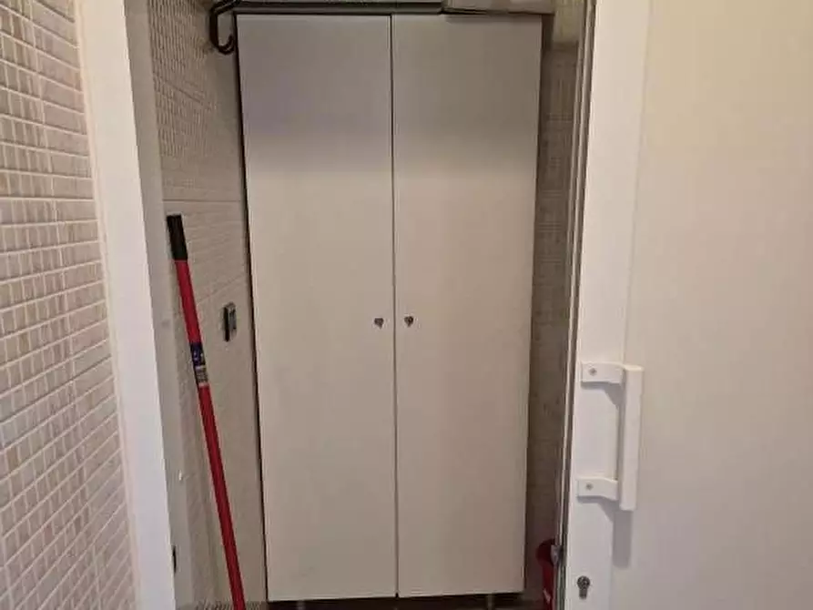 Immagine 7 di Negozio in vendita  51 a Loano