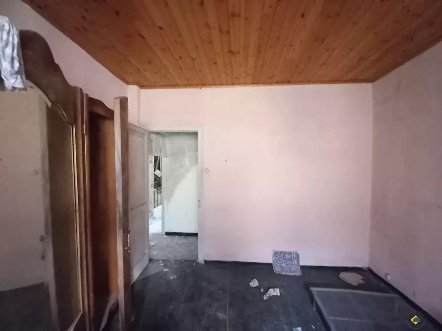 Immagine 10 di Appartamento in vendita  a Montoggio