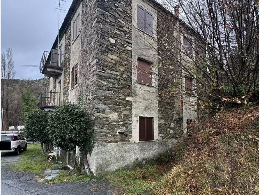 Immagine 2 di Appartamento in vendita  5 a Varazze