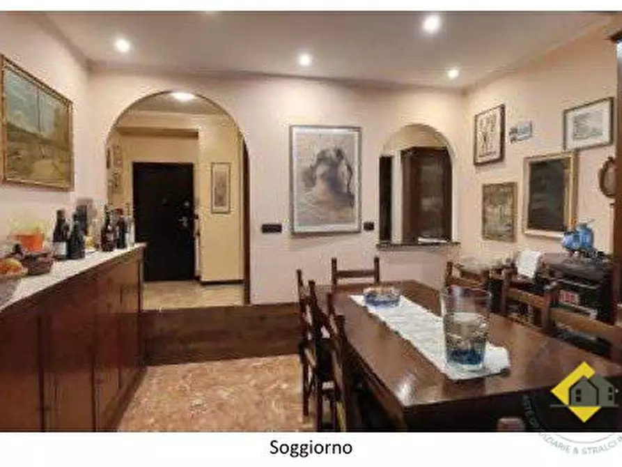 Immagine 4 di Appartamento in vendita  30 a Genova