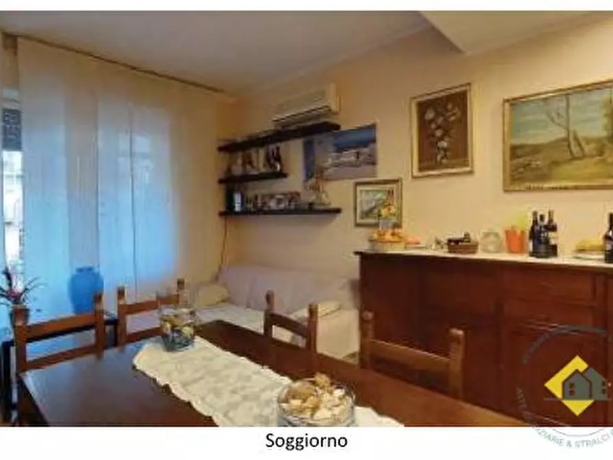 Immagine 5 di Appartamento in vendita  30 a Genova