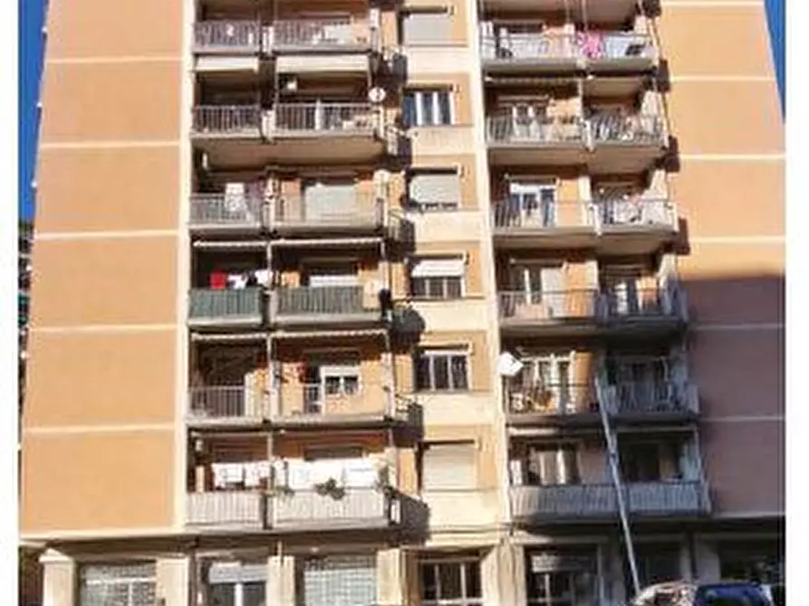 Immagine 2 di Appartamento in vendita  30 a Genova