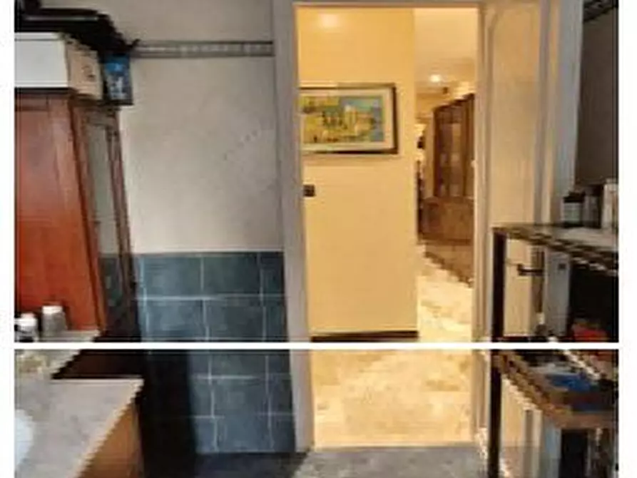 Immagine 9 di Appartamento in vendita  30 a Genova