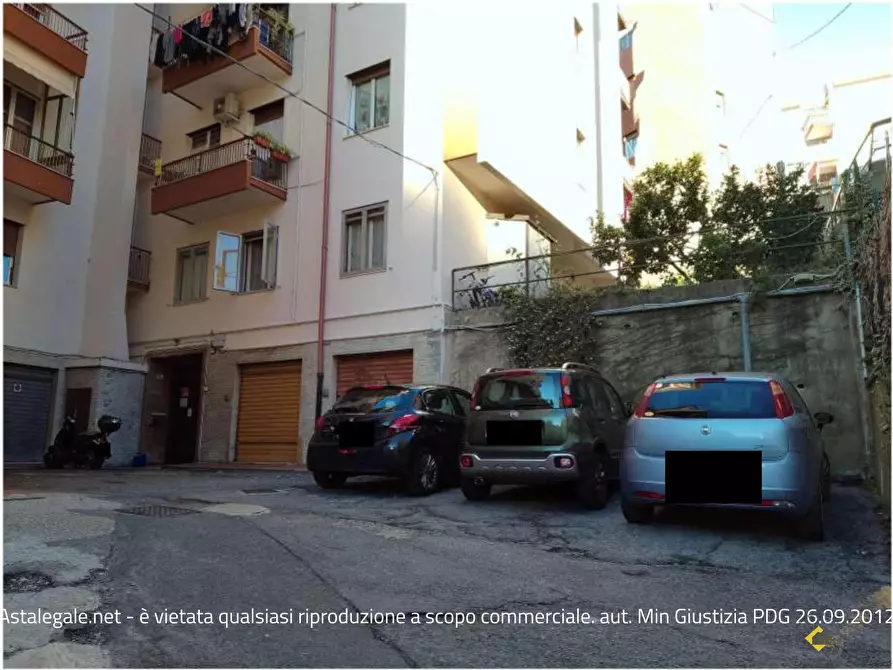 Immagine 10 di Appartamento in vendita  13B a Savona