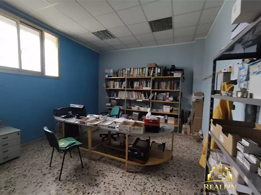 Immagine 3 di Negozio in vendita  a San Pietro Infine