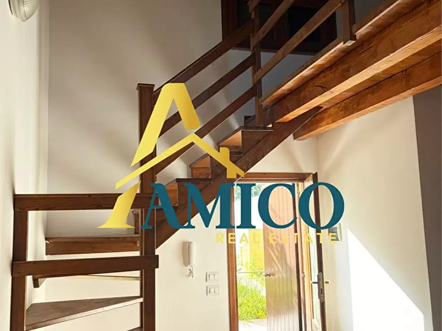 Immagine 5 di Villa in vendita  snc a Casteldaccia