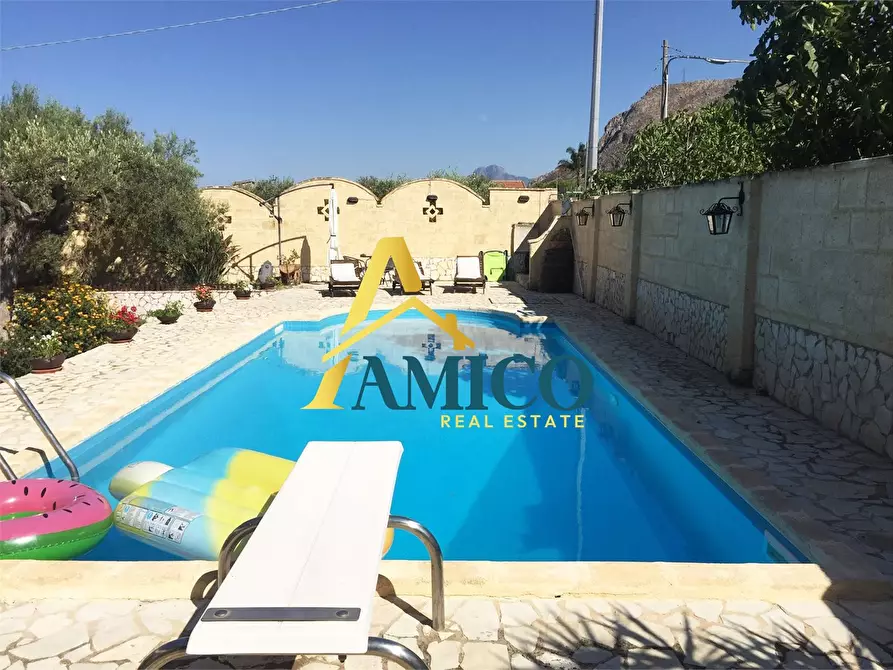 Immagine 2 di Villa in vendita  24 a Altavilla Milicia