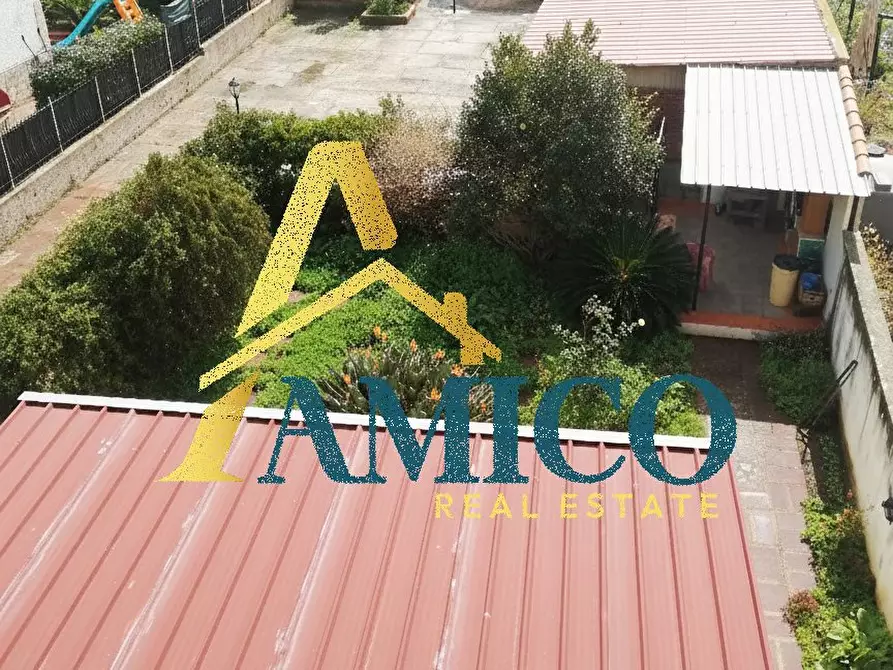 Immagine 10 di Villa in vendita  snc a Carini
