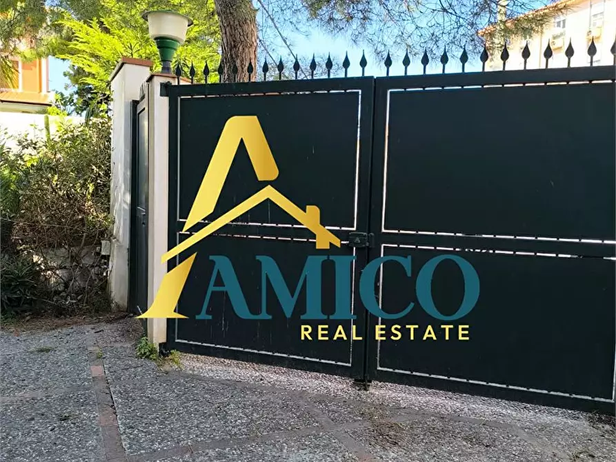 Immagine 2 di Villa in vendita  1 a Casteldaccia