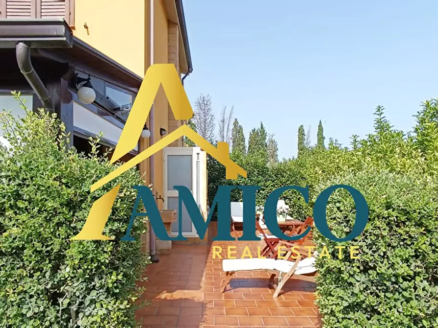 Immagine 5 di Villa in vendita  snc a Campofelice Di Roccella