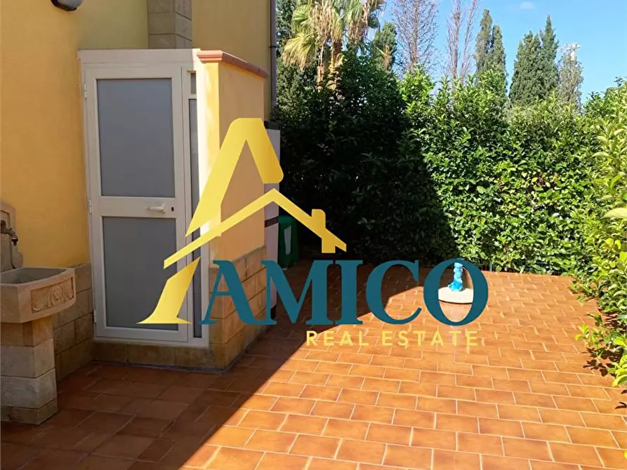 Immagine 6 di Villa in vendita  snc a Campofelice Di Roccella