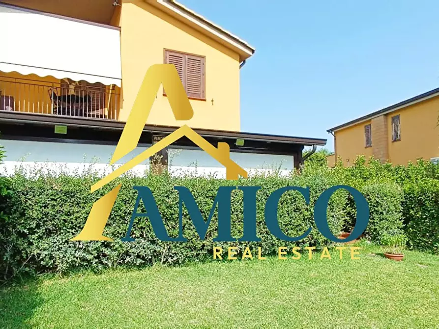Immagine 4 di Villa in vendita  snc a Campofelice Di Roccella