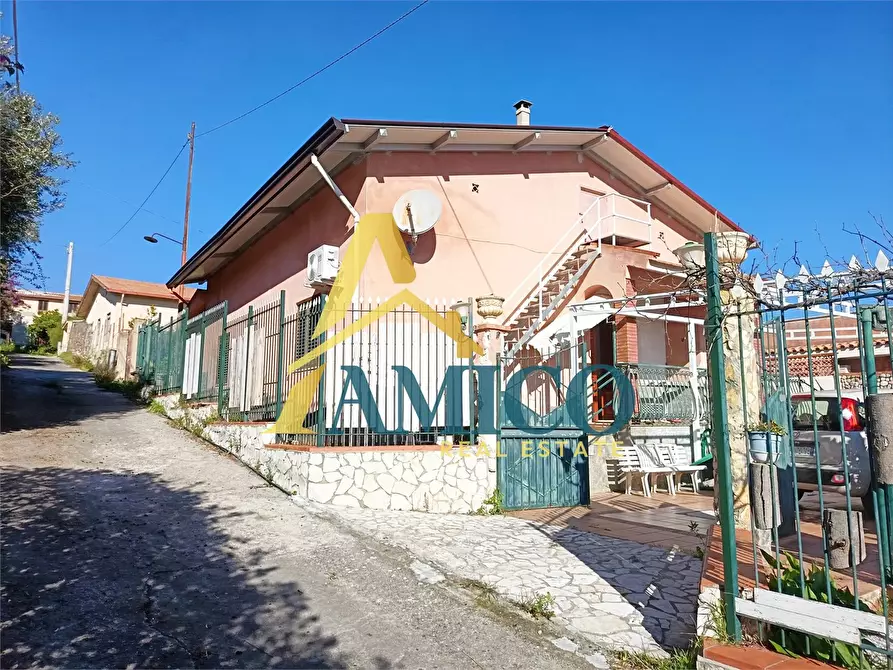 Immagine 1 di Villa in vendita  snc a Trabia