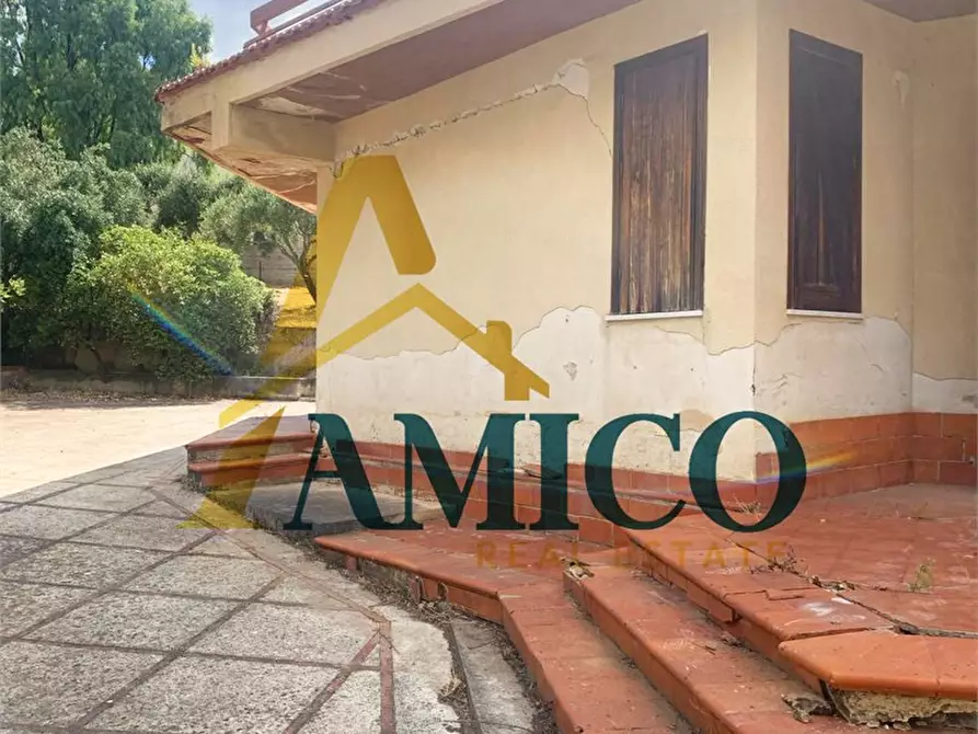 Immagine 8 di Villa in vendita  snc a Ventimiglia Di Sicilia