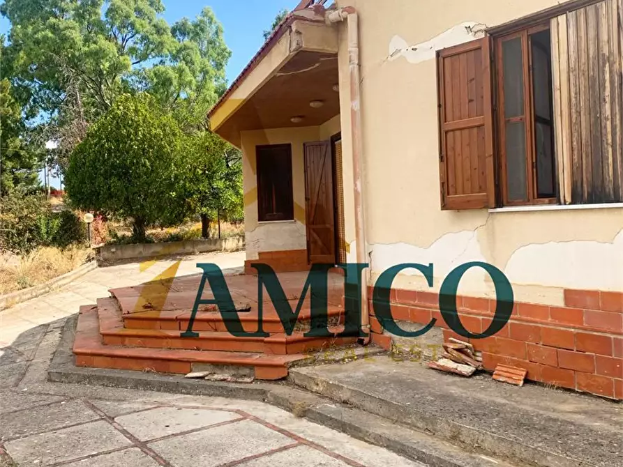 Immagine 6 di Villa in vendita  snc a Ventimiglia Di Sicilia