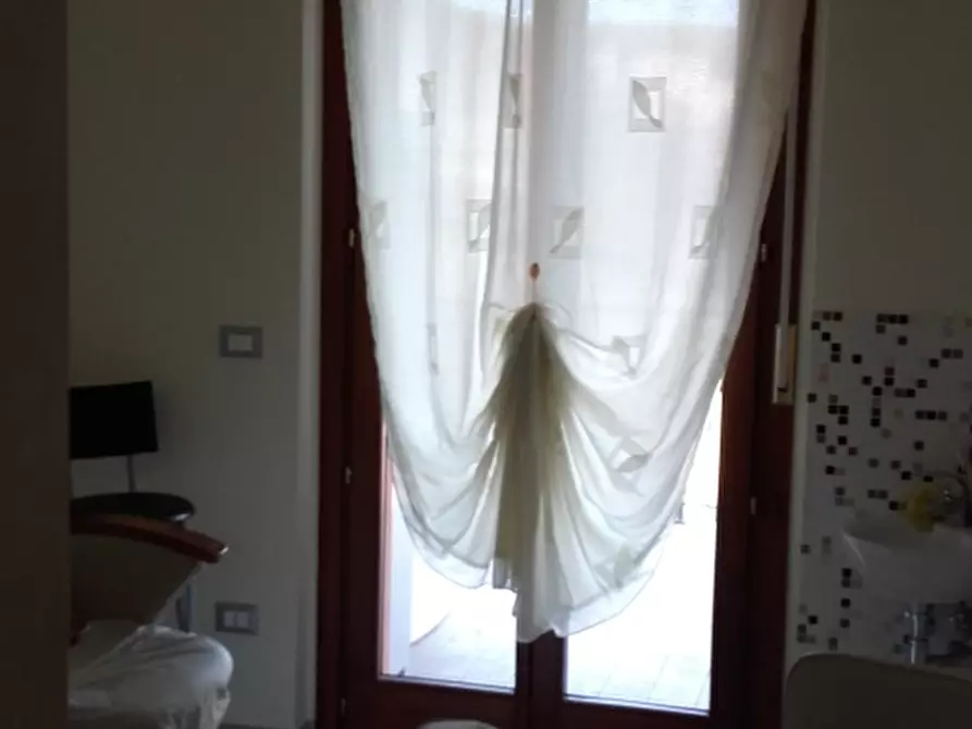 Immagine 10 di Ufficio in vendita  a Pianella