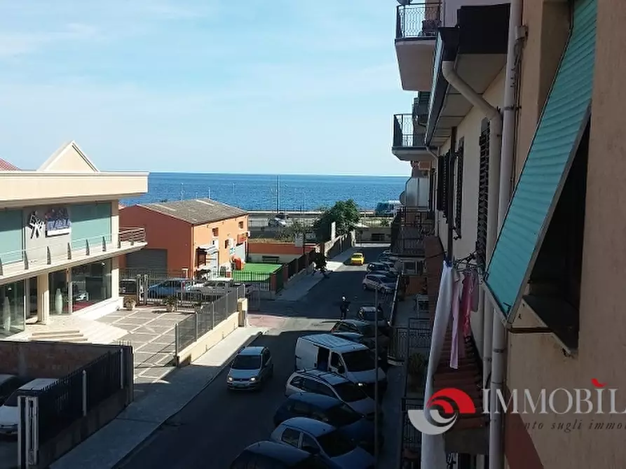 Immagine 3 di Appartamento in vendita  a Melito Di Porto Salvo