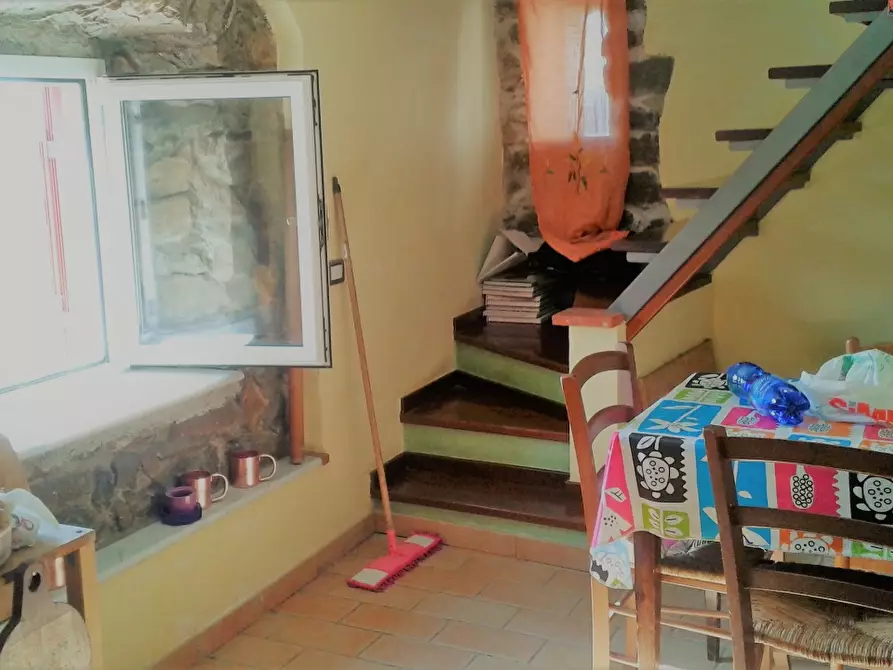 Immagine 8 di Casa indipendente in vendita  a Carrara