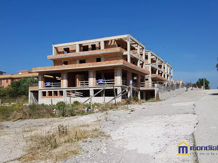 Immagine 2 di Casa indipendente in vendita  a Pachino