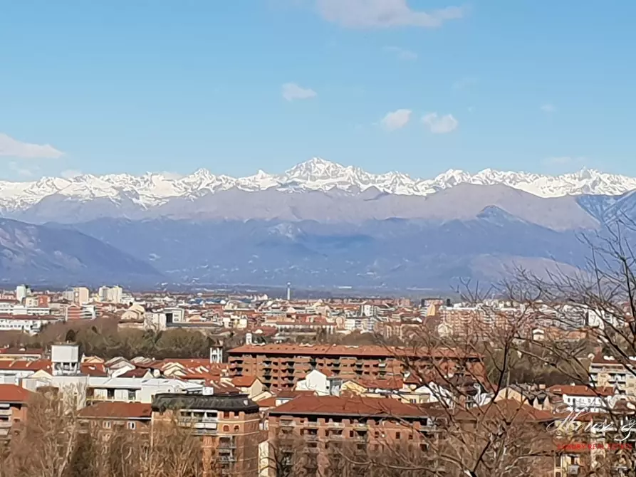 Immagine 2 di Appartamento in vendita  a Torino