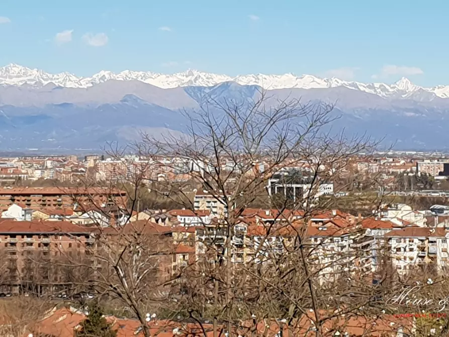 Immagine 4 di Appartamento in vendita  a Torino