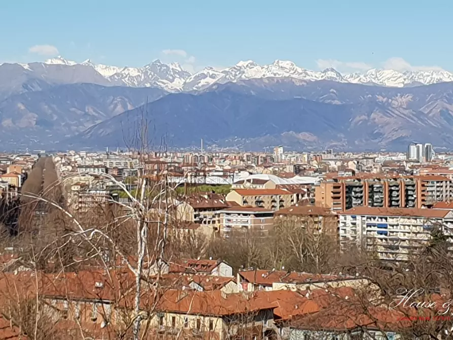 Immagine 6 di Appartamento in vendita  a Torino