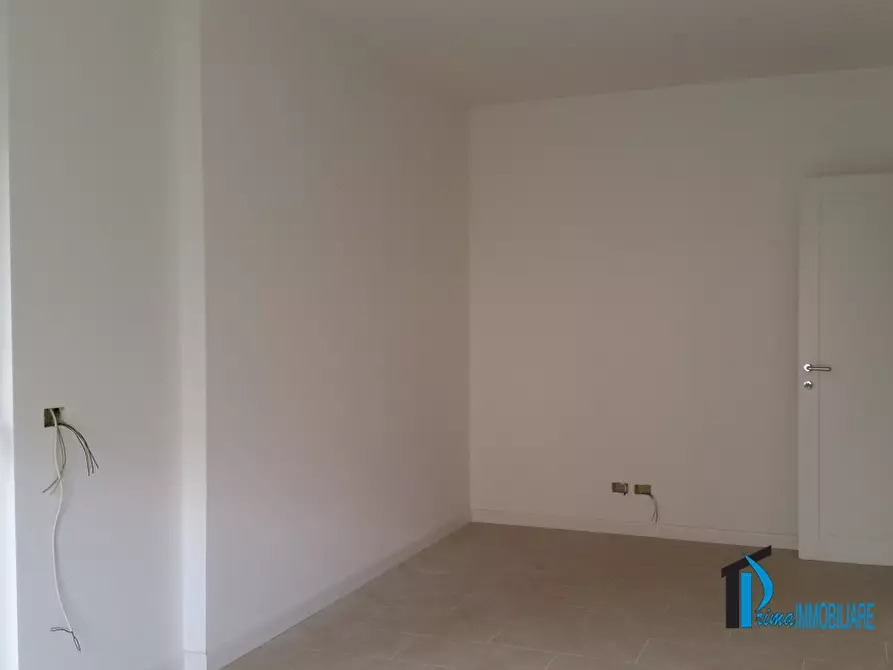 Immagine 4 di Ufficio in affitto  a Terni